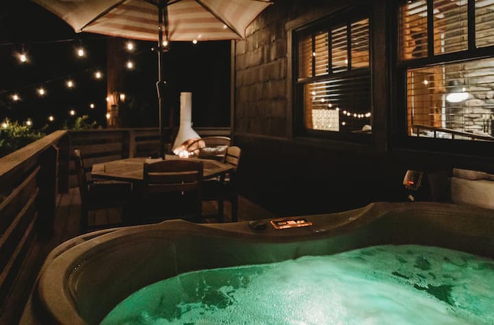 Arrowhead Cottage For 2 +Jacuzzi & Wine