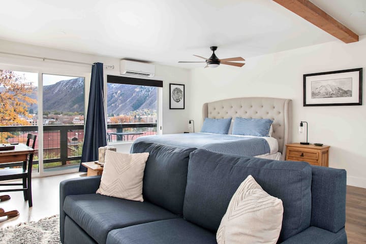 Downtown Hot Springs Studio w/ view and garage