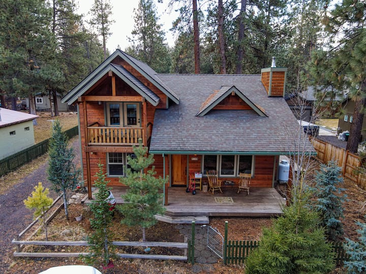 Pine Grove Cabin, Sisters Oregon