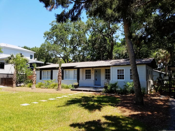 Island Pearl (3 Blocks to beach)