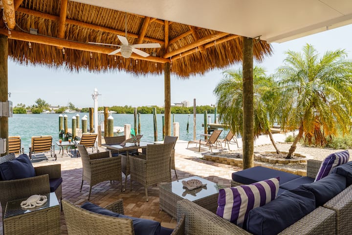 Captain’s Quarters Ahoy Mateys! Florida, Keys