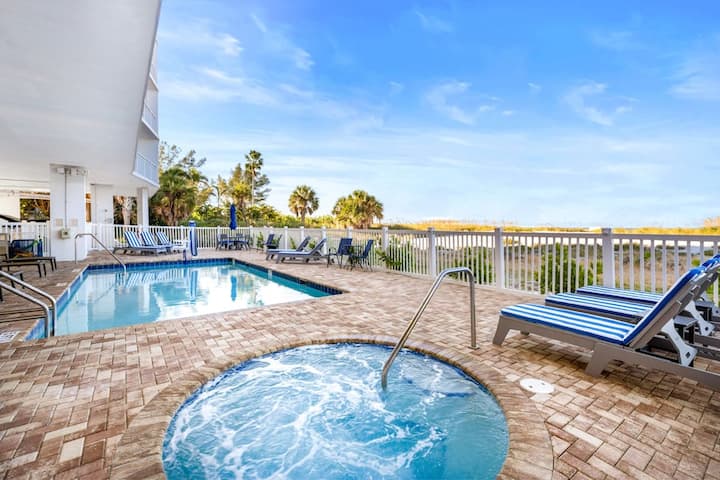Provident Oceana Beachfront Suites